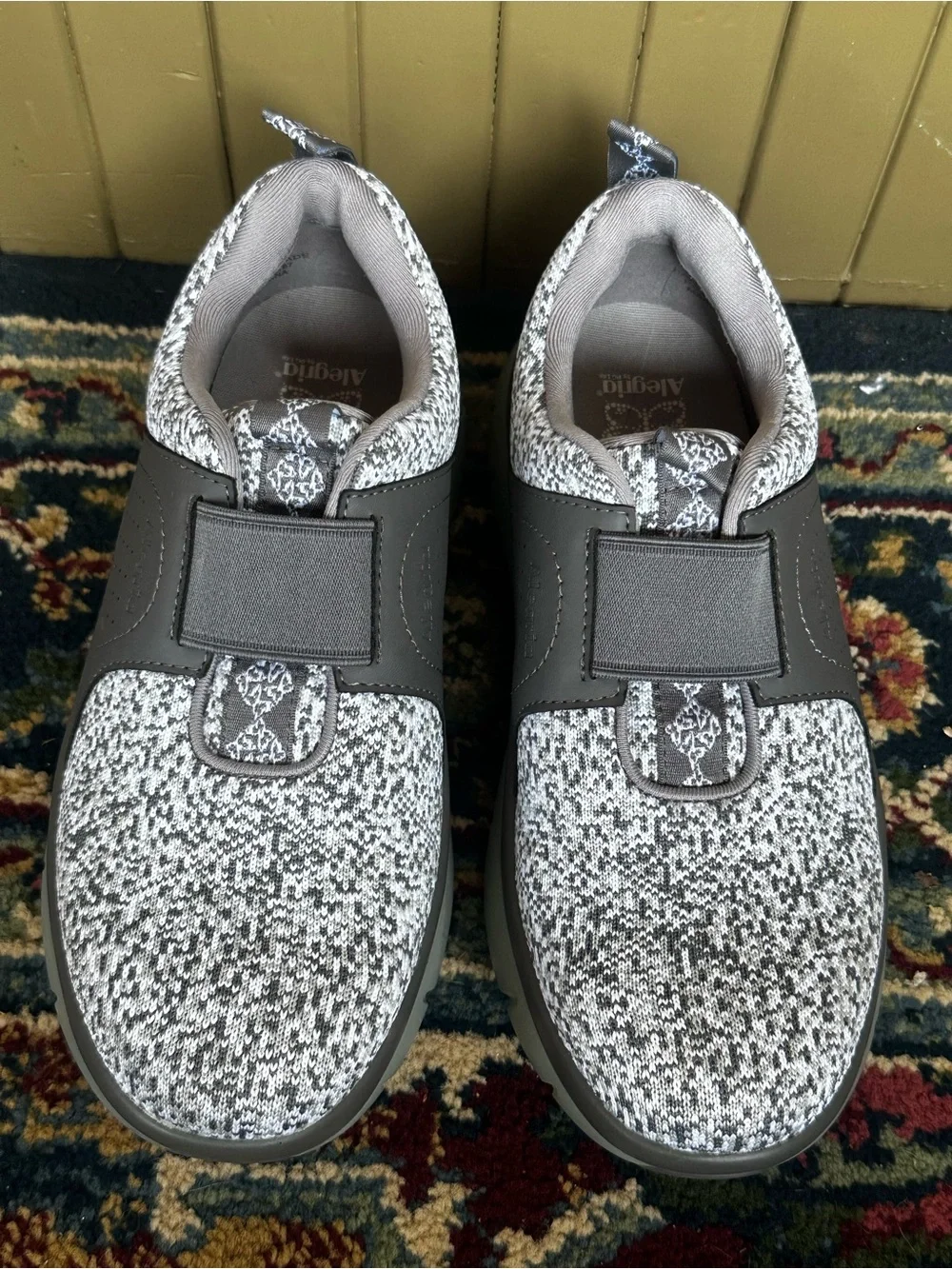 Alegria lightweight gray